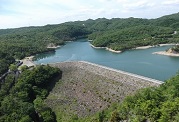 川下川ダムの写真