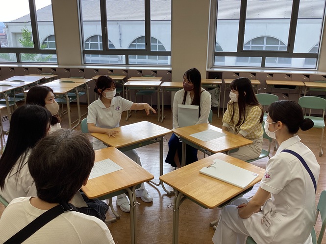 座談会