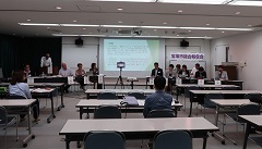 議会報告会の様子の写真
