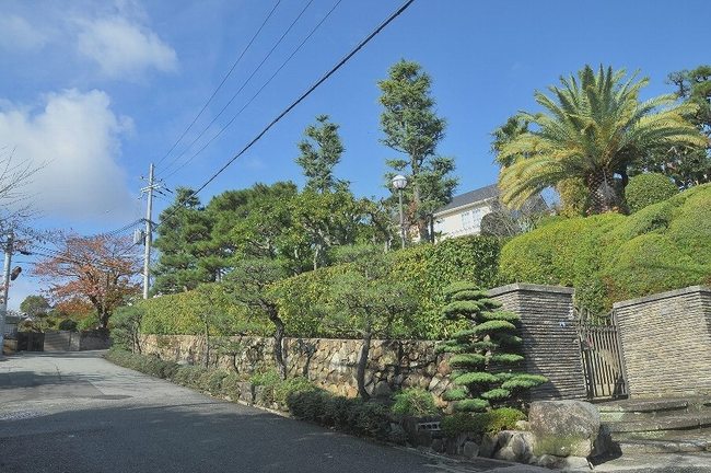 雲雀丘のまちなみ（高碕記念館）の写真