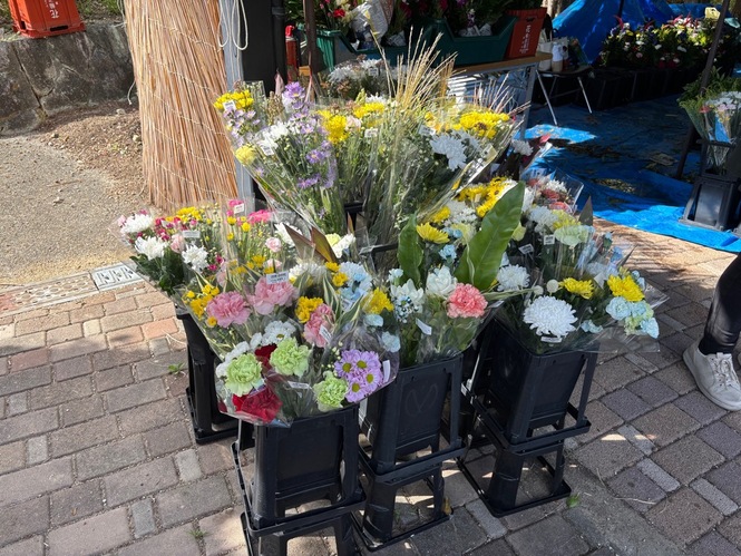 供花販売の様子です。
