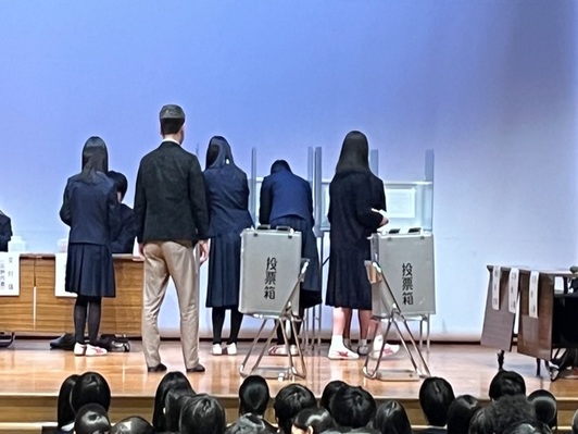 雲雀丘学園高等学校出前授業の様子