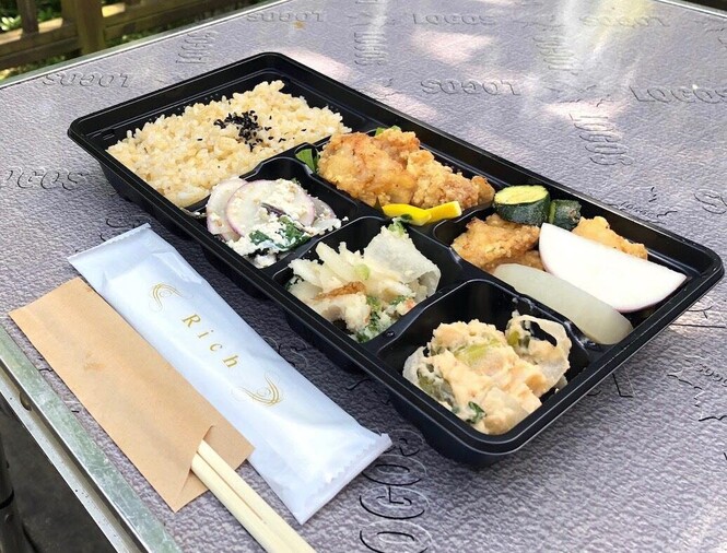 持ち帰りのお弁当