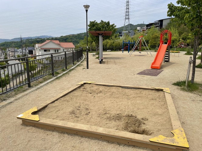 山手台東5丁目芝桜公園