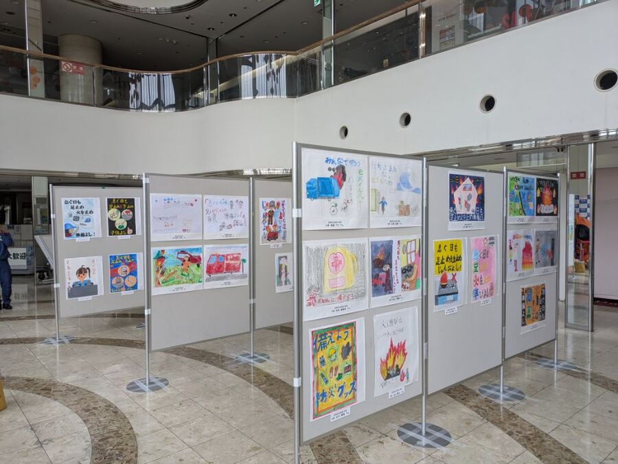 アピア　ふれあい広場　ポスター掲出状況1