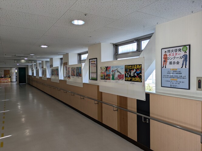 ダイエー宝塚中山店 連絡通路1