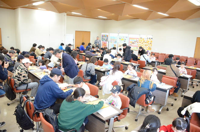 親子で対局をしている様子
