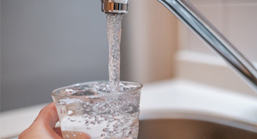 水道と下水道の写真