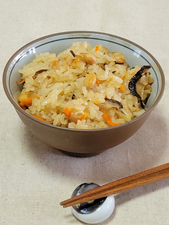 大豆と塩昆布のおこわ