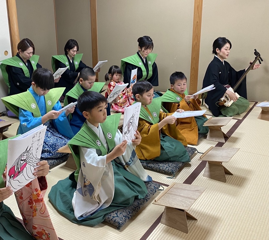こども浄瑠璃教室の様子