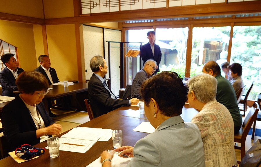 令和7年10月15日 宝塚市議員待遇者総会・懇談会