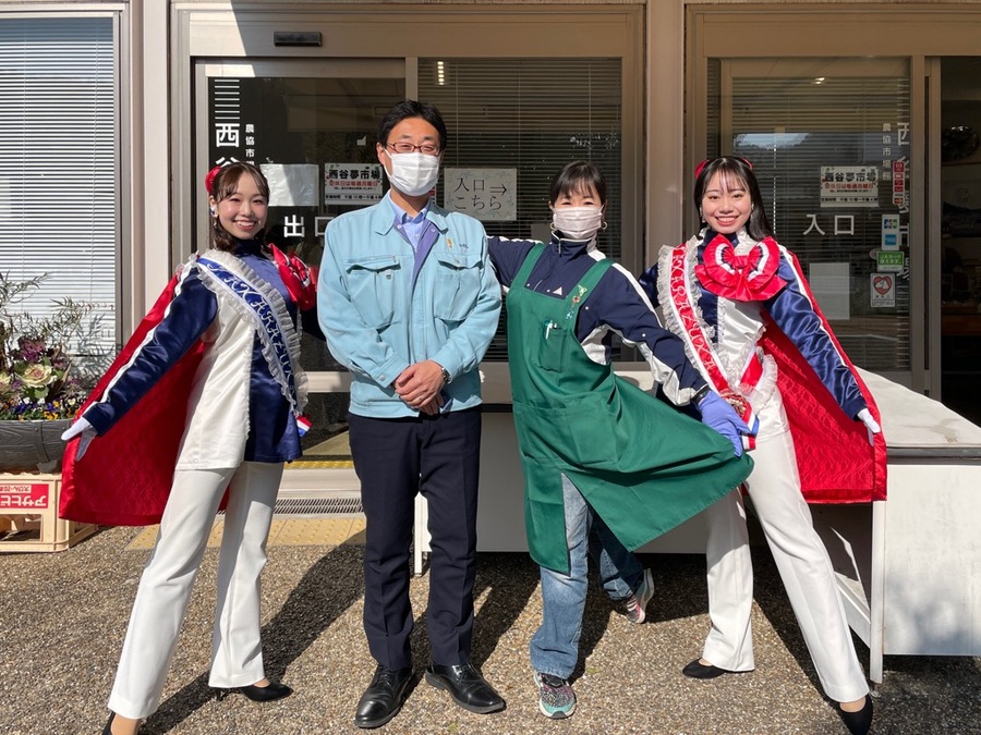 サファイアと取材対応していただいた日野尾さんと内藤さん