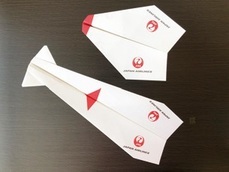 紙飛行機