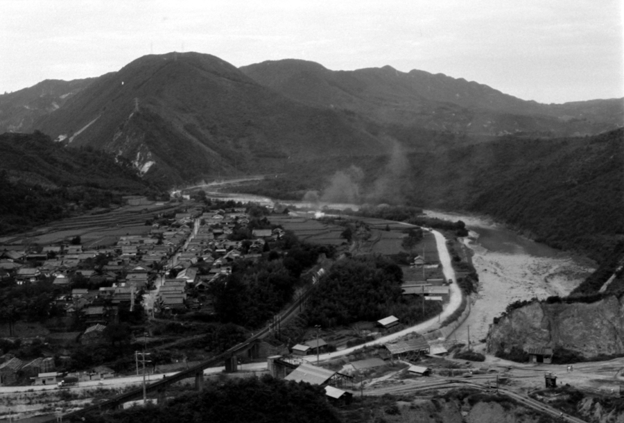 昭和31年に撮影した市内遠望の写真
