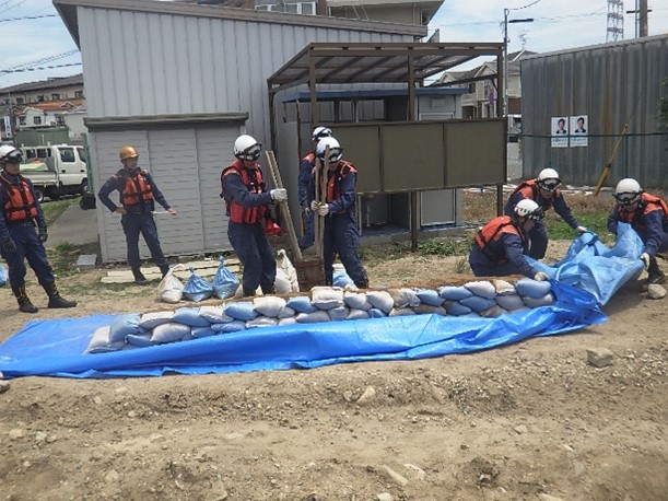 改良型積み土のう工法作成中