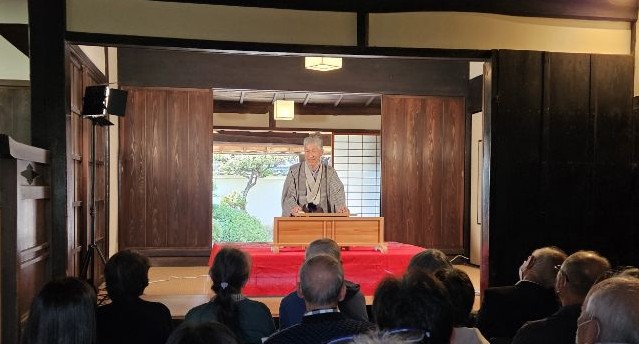 古民家で聴く落語