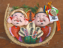 三福屋の十日戎用品、福箕、福サラエの写真
