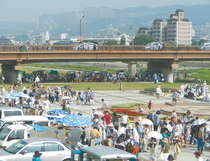 宝塚朝市の写真