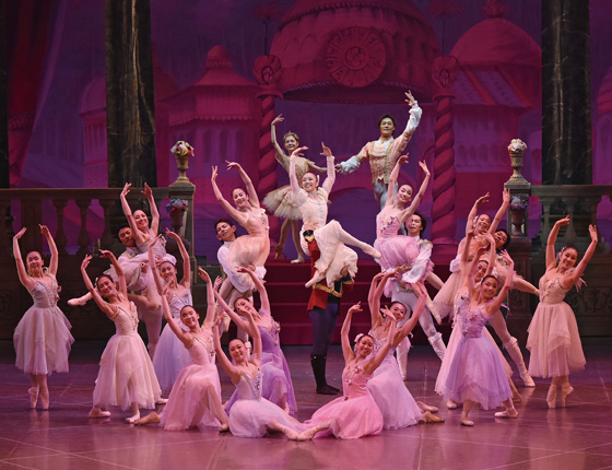 カンパニーでこぼこ　バレエ公演の写真