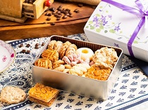 プチフールシュクレ・缶の写真