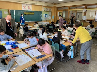 【コミスクに関する支援活動「そろばんを使った学習」(3/15)】