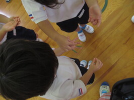 バッタがいるよ