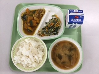 給食