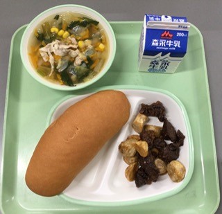 給食