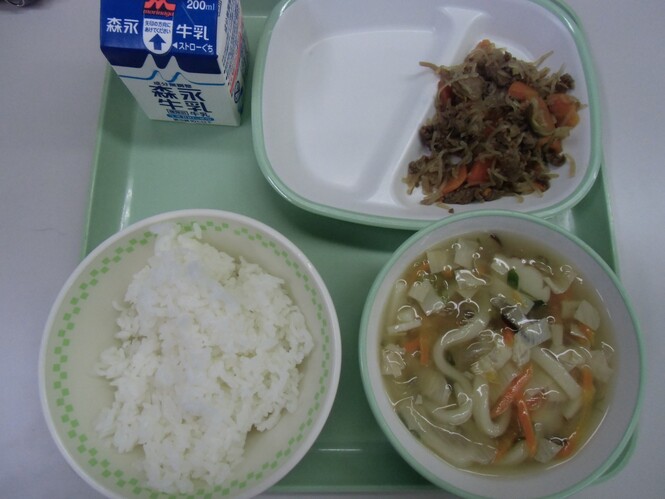 給食