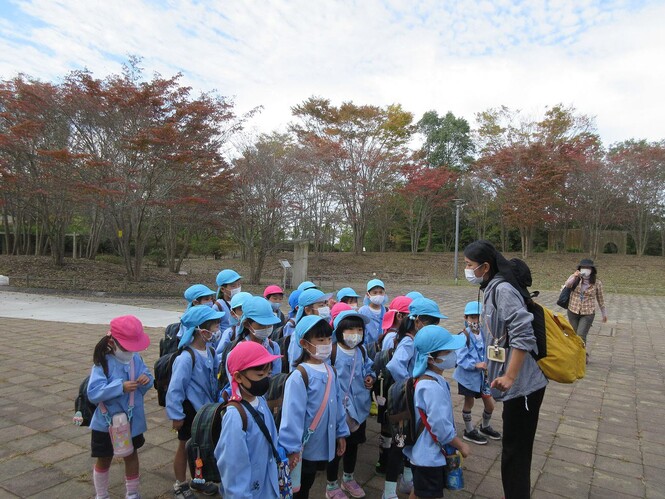 有馬富士公園に到着した子どもの写真