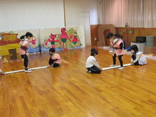 竹跳び