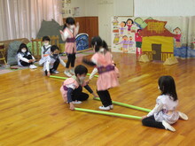 竹跳び