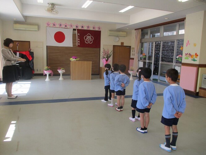 かっこよく立つすみれ組