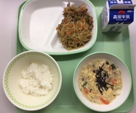 給食