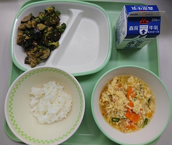 給食