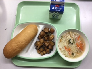 給食