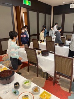 朝食会場