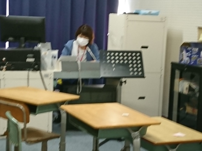 給食の放送