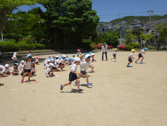 公園で走っているところ