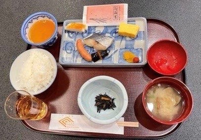 朝食