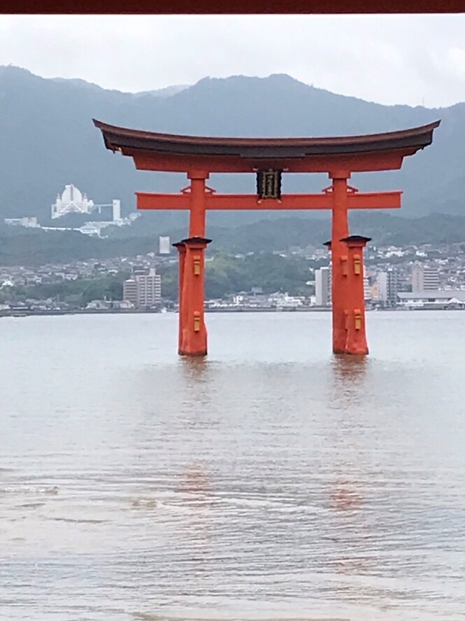 大鳥居井