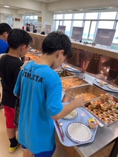 夕食