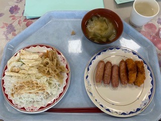 朝食