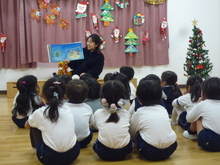クリスマス絵本読み聞かせ