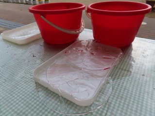 子どもたちが作った氷の写真