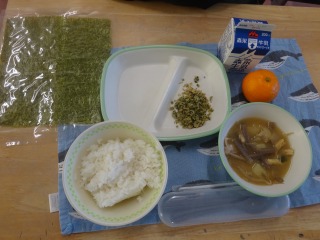 給食