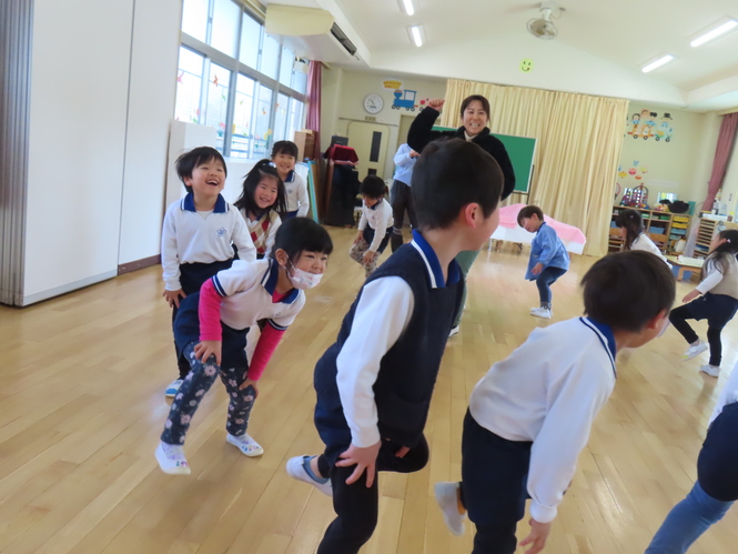 幼稚園に行こうよゲーム