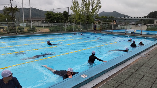 水泳の授業