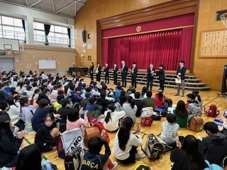 着任式