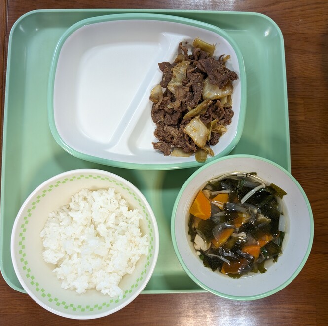 給食